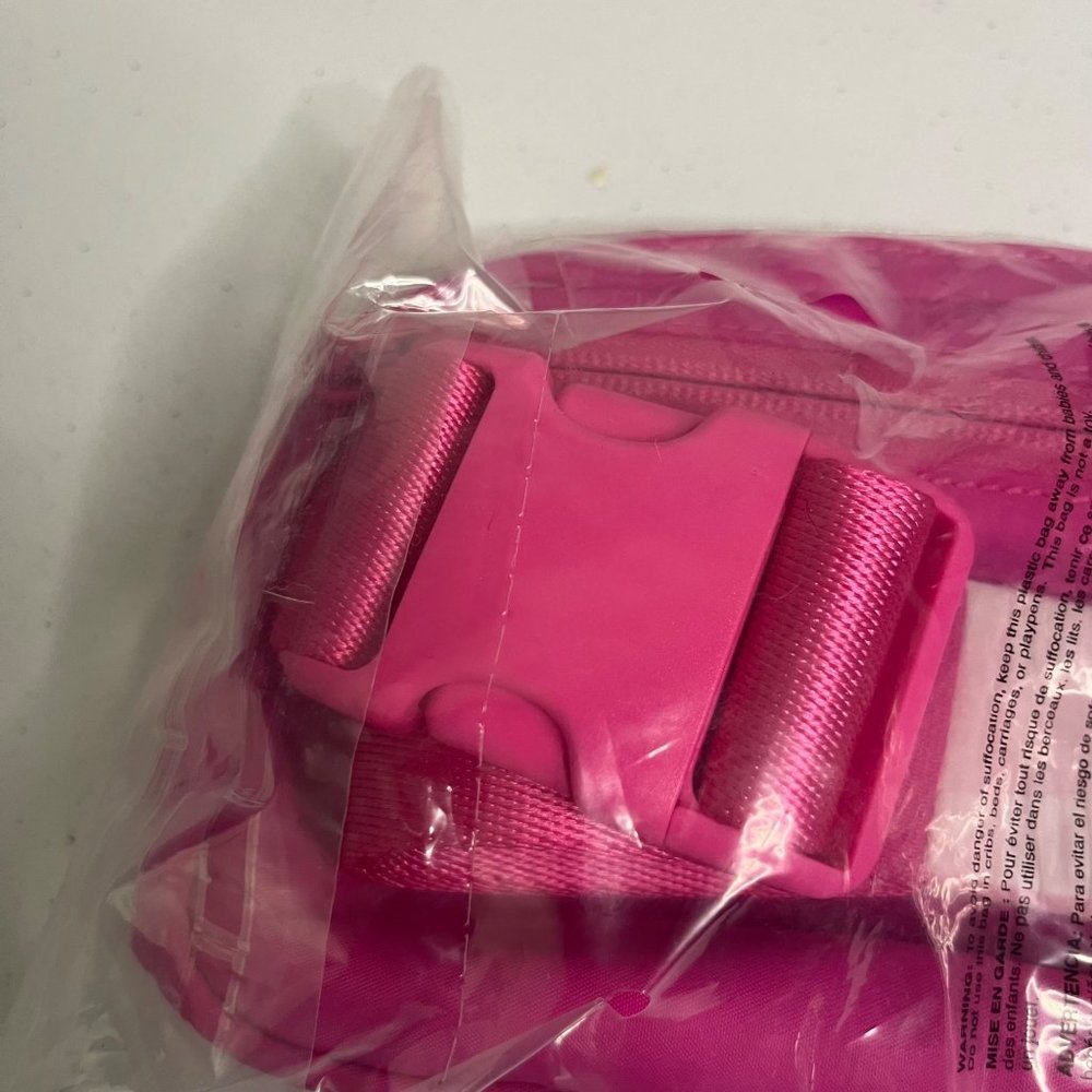 Lululemon Athletic Everywhere Belt Bag 1L Sonic Pink NWT One Size - Picture 6 of 11